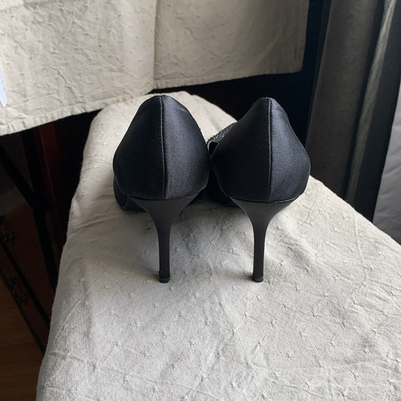 Ladies Le Chateau black Stiletto Pumps Size 9 - Picture 2 of 5